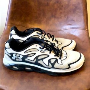 Under armor size 11 sneakers